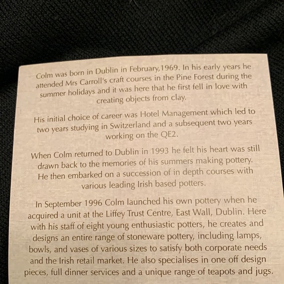 Colm De Rís Irish Pottery Green Ceramic Vase - Picture 8 of 9